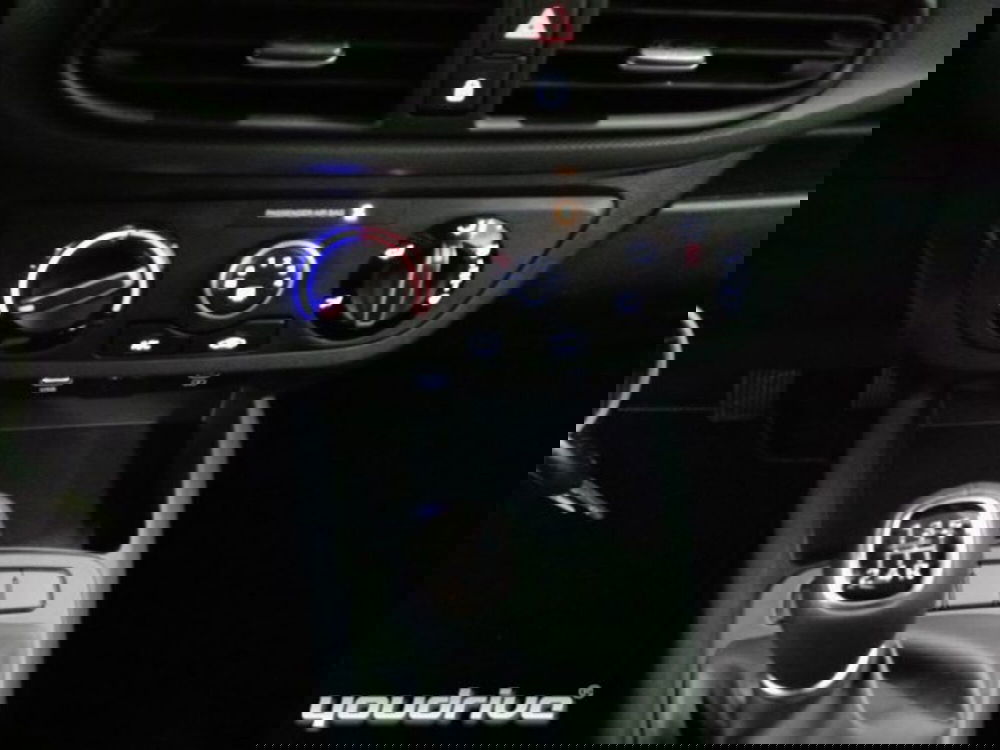 Hyundai i10 nuova a Napoli (13)