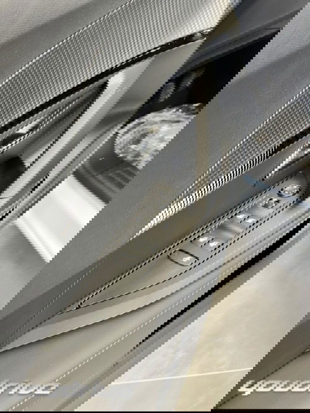 Peugeot 2008 nuova a Napoli (11)