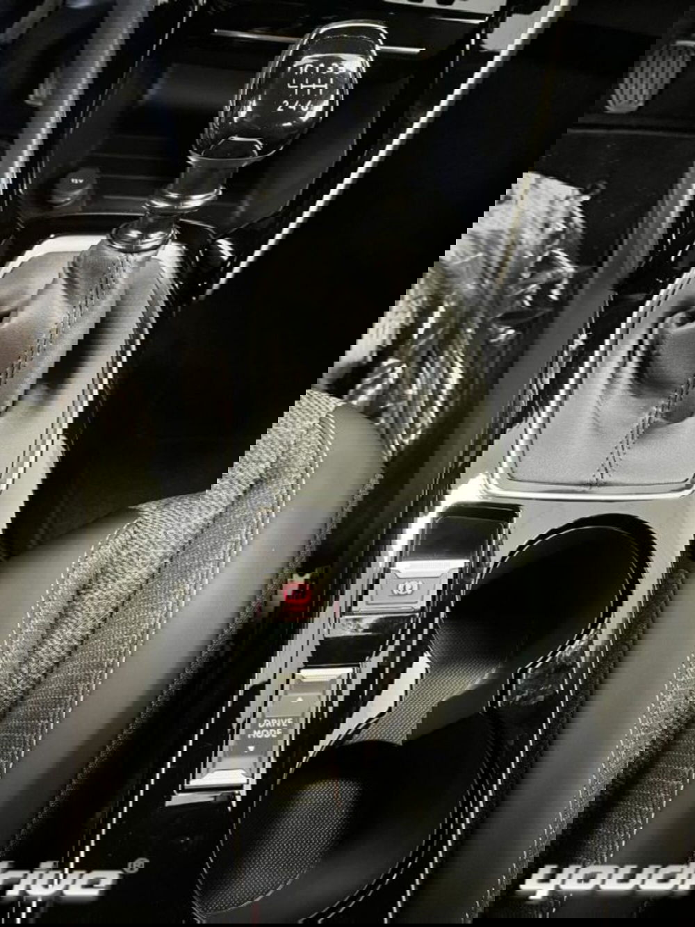 Peugeot 2008 nuova a Napoli (8)