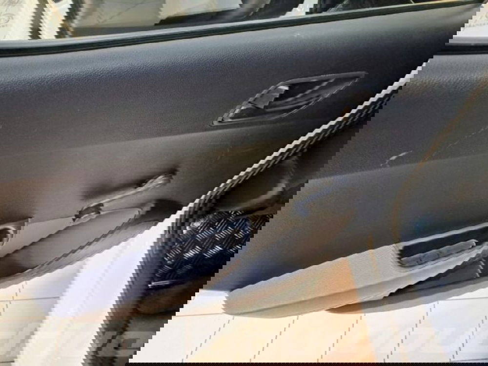 Hyundai i10 usata a Napoli (18)