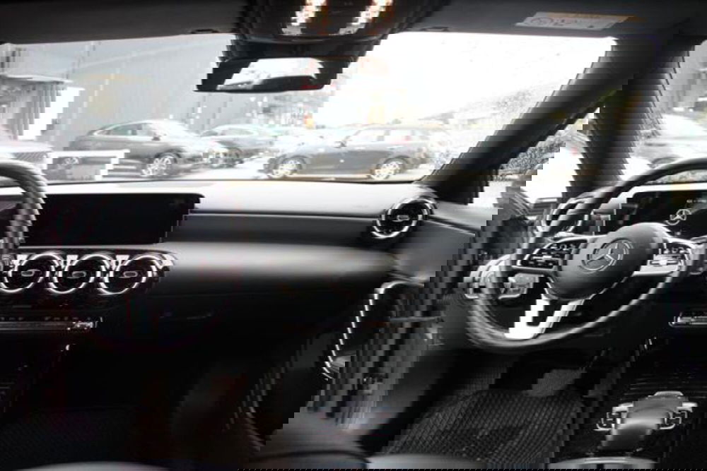 Mercedes-Benz Classe A Sedan usata a Lecce (11)