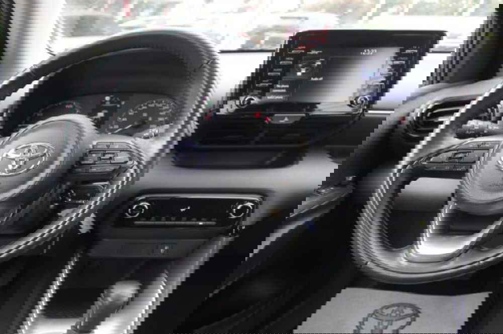 Toyota Yaris Cross usata a Roma (10)