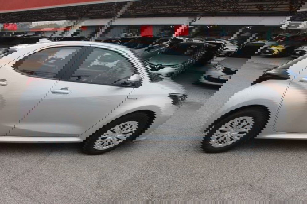 Toyota Yaris Cross usata a Roma (13)