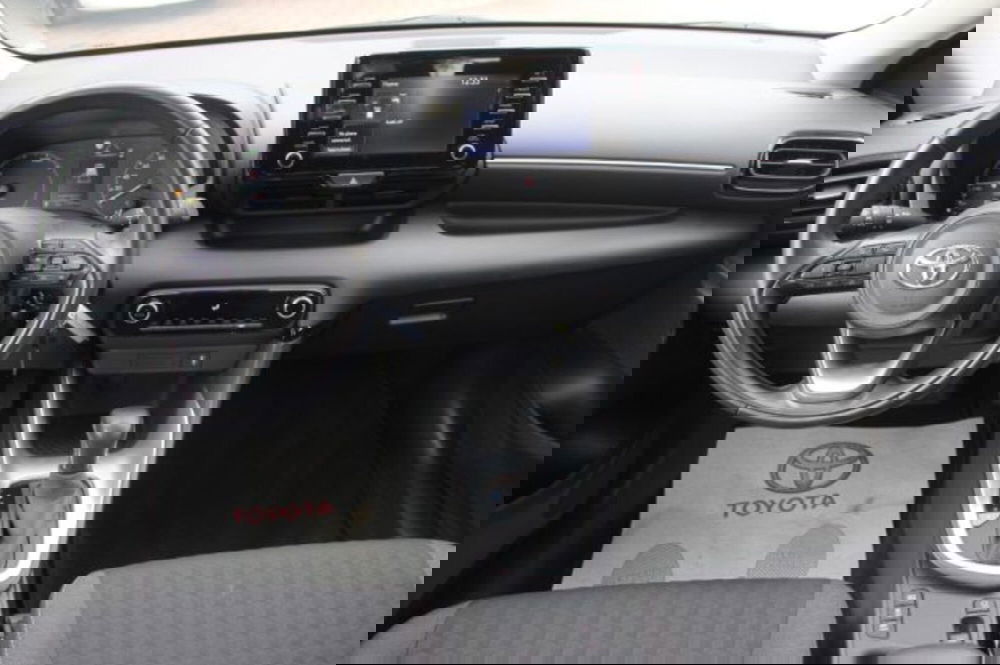 Toyota Yaris Cross usata a Roma (9)