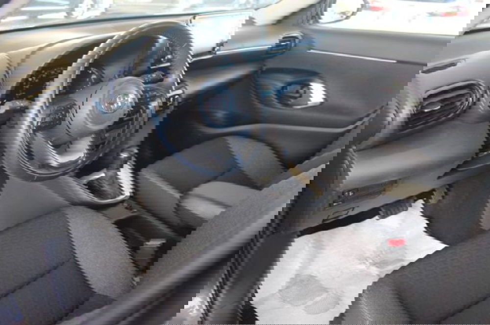 Toyota Yaris Cross usata a Roma (12)