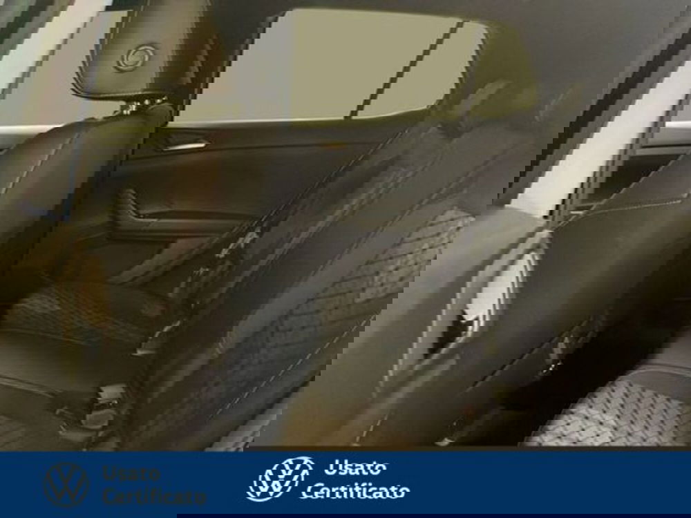 Volkswagen T-Cross nuova a Vicenza (12)