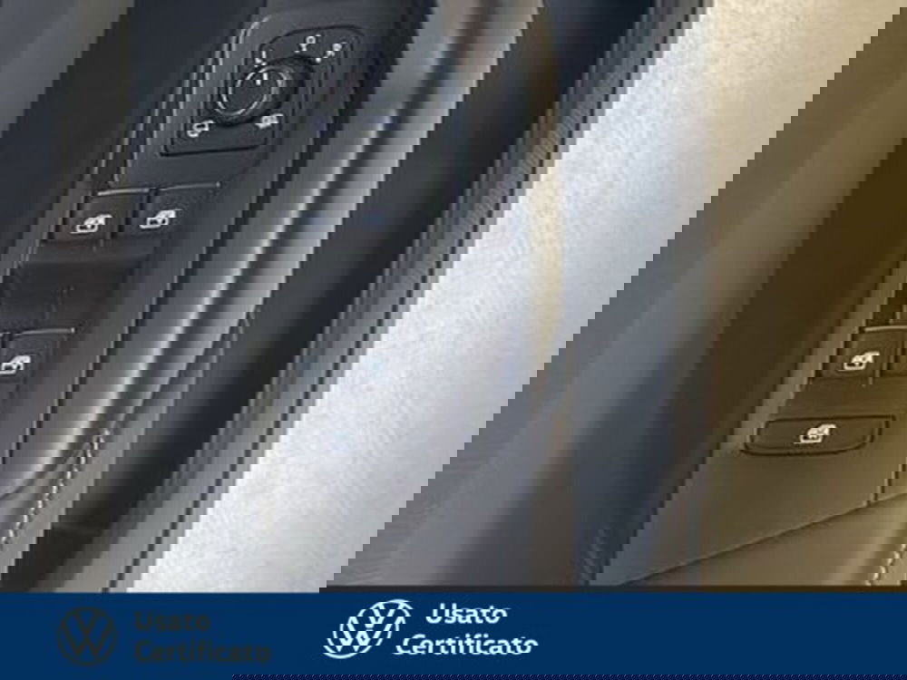 Volkswagen T-Cross nuova a Vicenza (17)