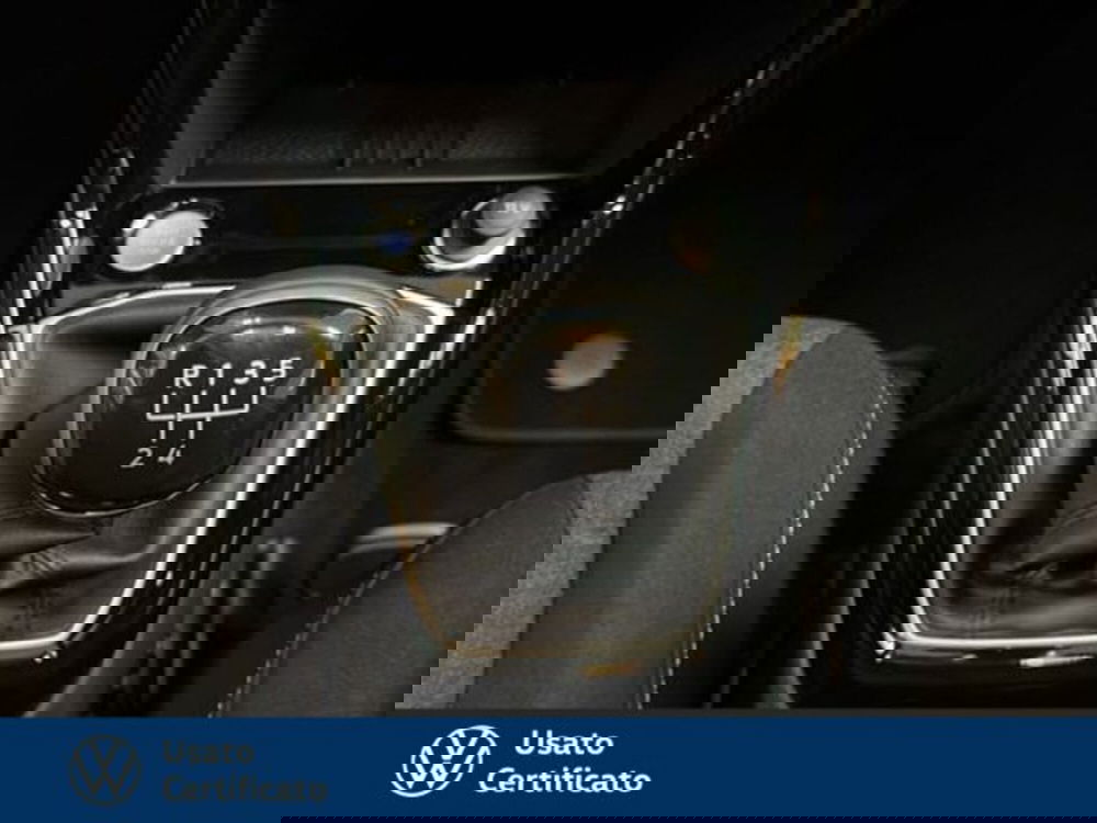 Volkswagen T-Cross nuova a Vicenza (16)
