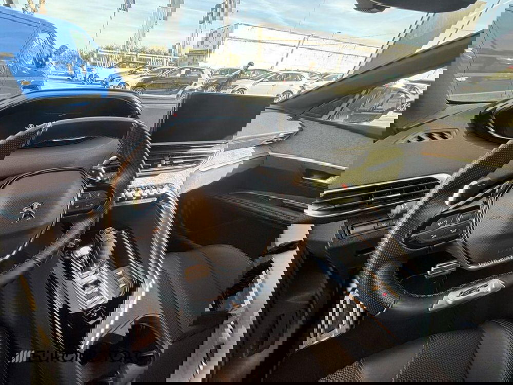 Peugeot 3008 usata a Bari (14)