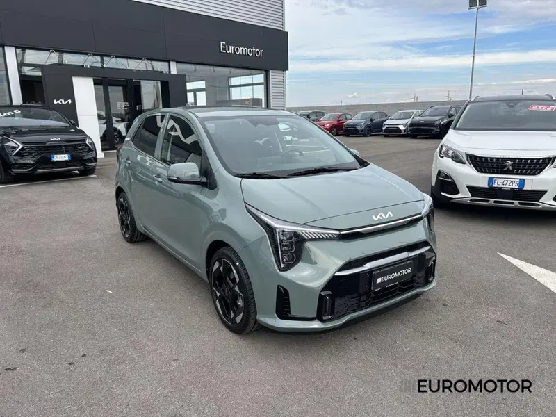 Kia Picanto nuova a Bari (3)