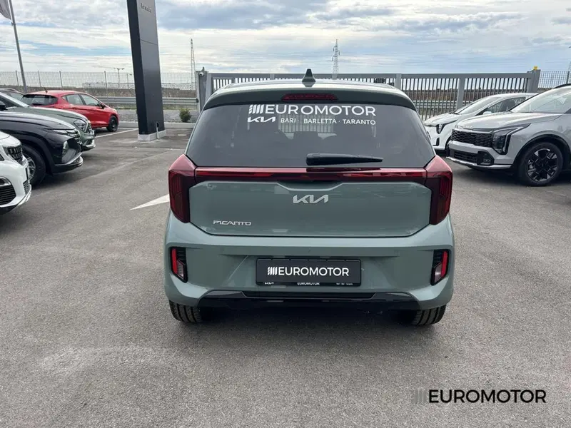 Kia Picanto nuova a Bari (6)