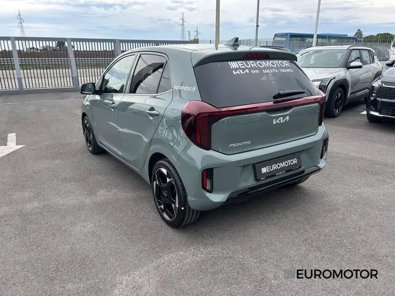 Kia Picanto nuova a Bari (7)