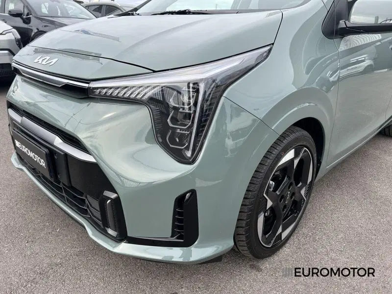 Kia Picanto nuova a Bari (9)