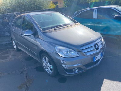 Mercedes-Benz Classe B 200 CDI Premium del 2010 usata a Catania