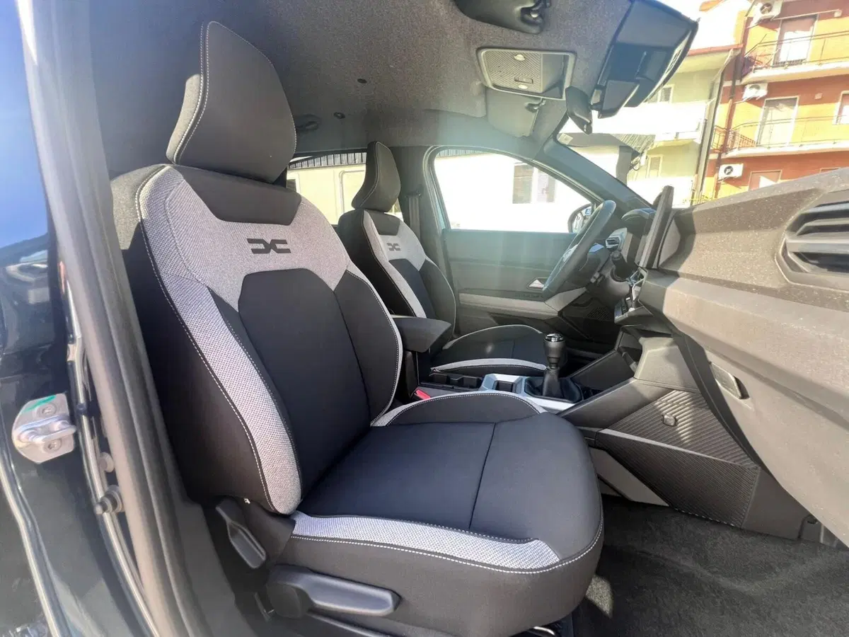Dacia Bigster nuova a Messina (12)