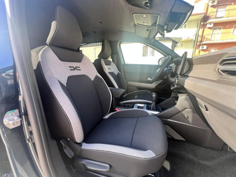 Dacia Bigster nuova a Messina (12)