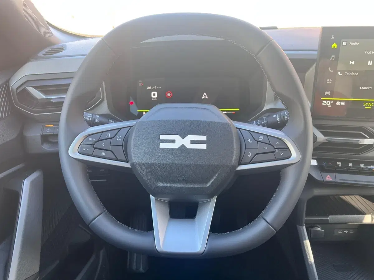 Dacia Bigster nuova a Messina (16)