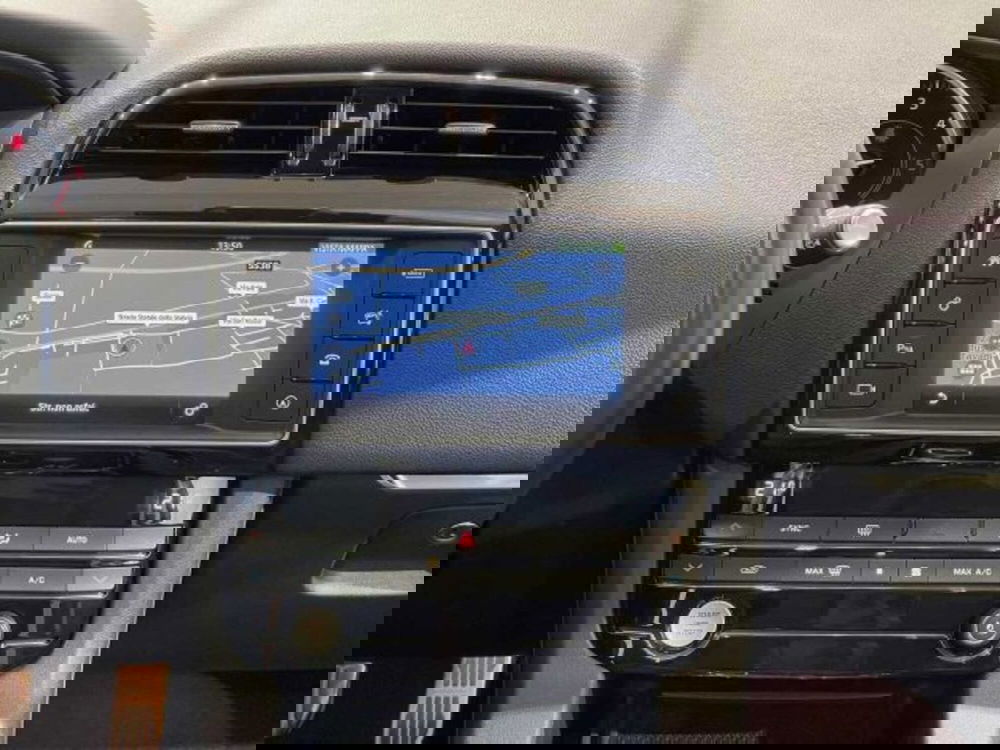 Jaguar F-Pace usata a Sondrio (14)