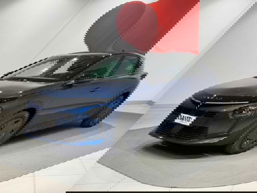 Lancia Ypsilon nuova a Sondrio