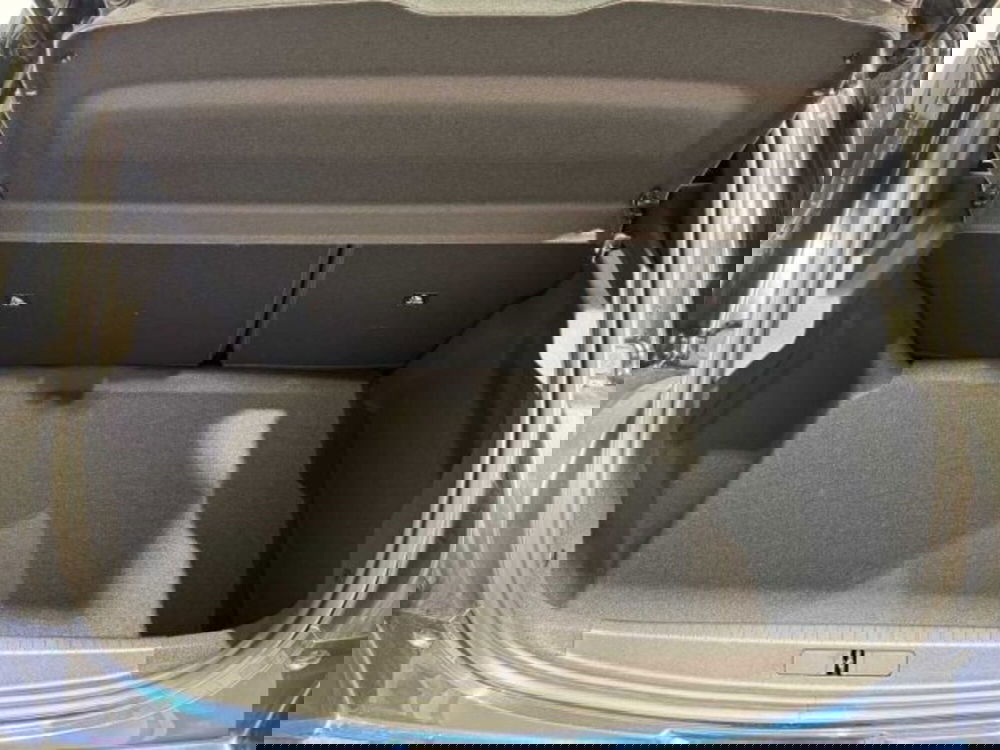 Lancia Ypsilon nuova a Sondrio (15)