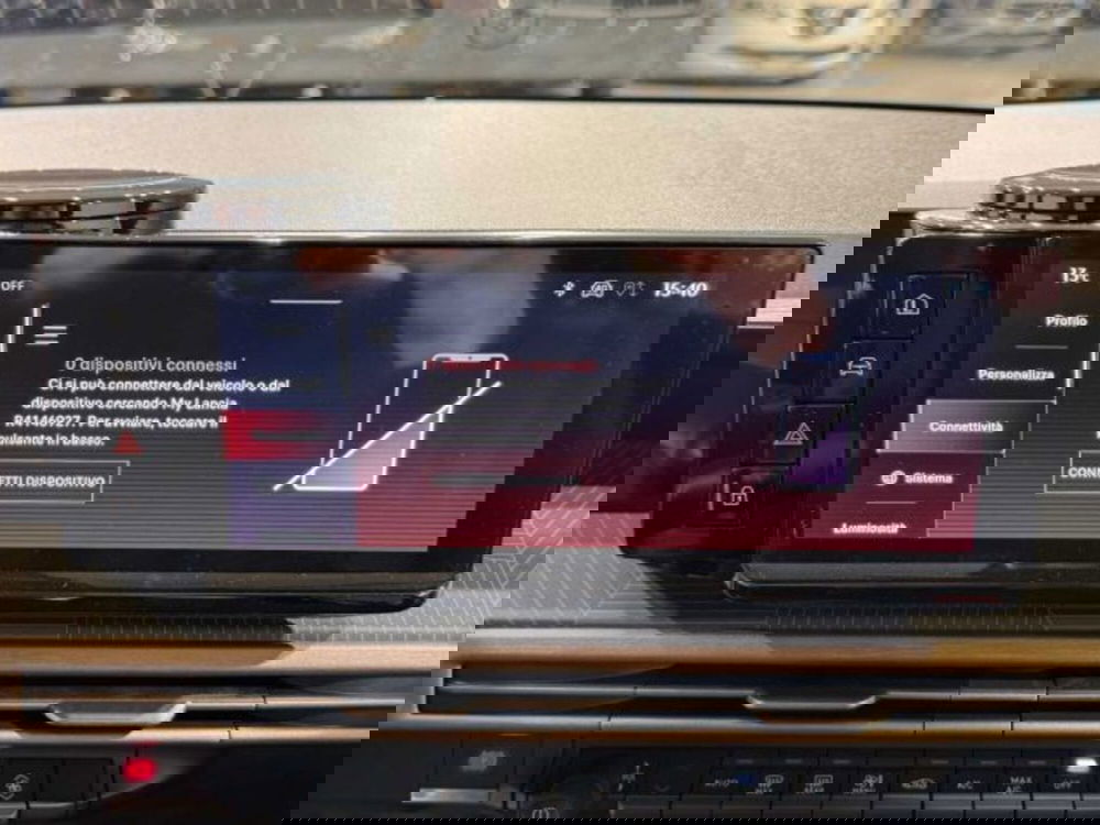 Lancia Ypsilon nuova a Sondrio (18)