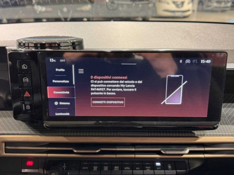 Lancia Ypsilon nuova a Sondrio (18)