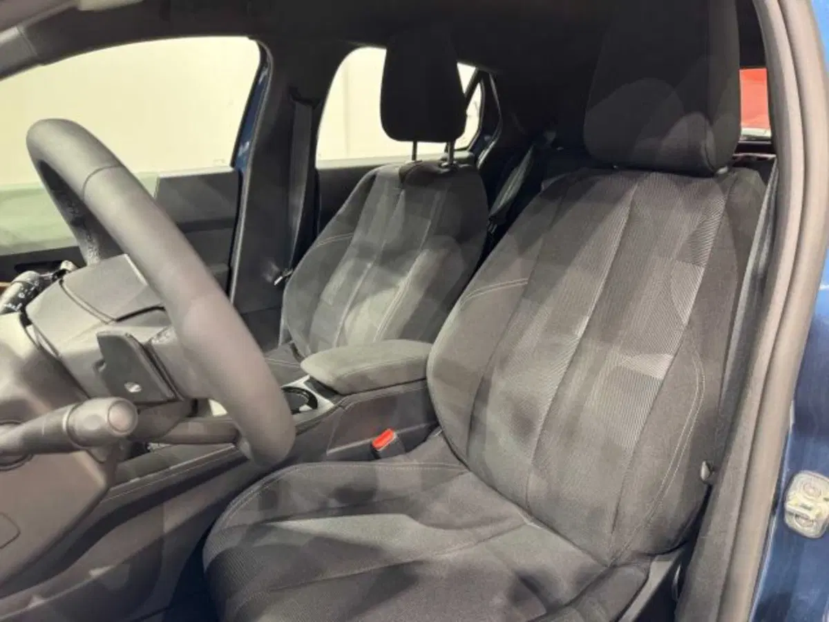 Lancia Ypsilon nuova a Sondrio (20)