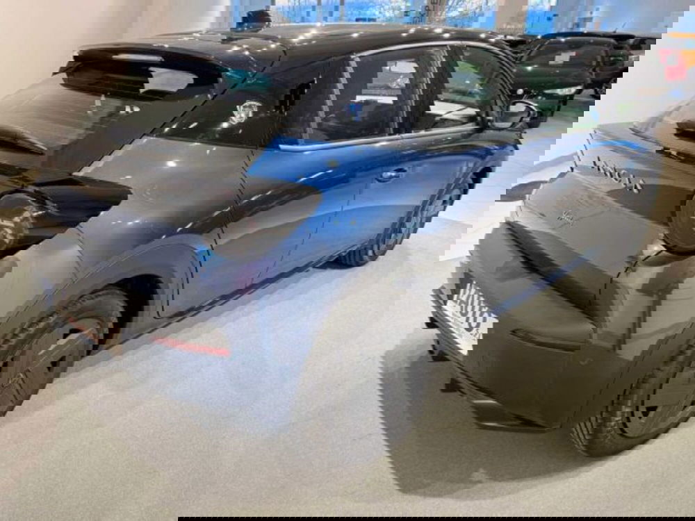 Lancia Ypsilon nuova a Sondrio (5)