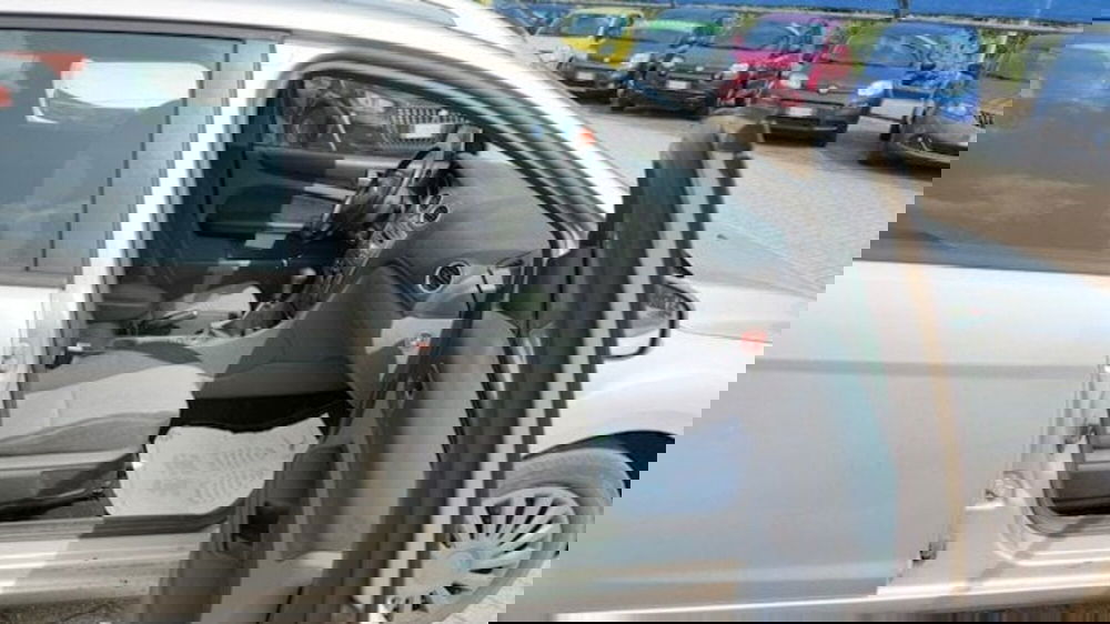 Ford Focus Station Wagon usata a Como (14)