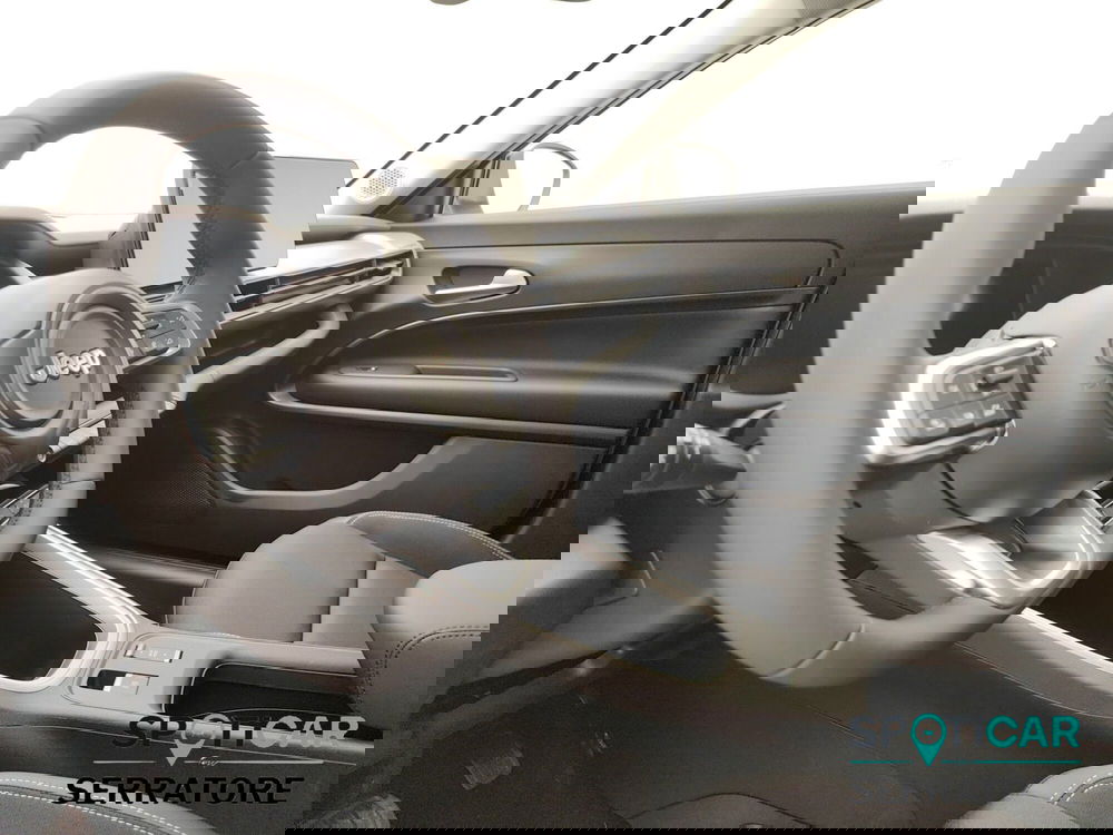 Jeep Avenger nuova a Como (15)