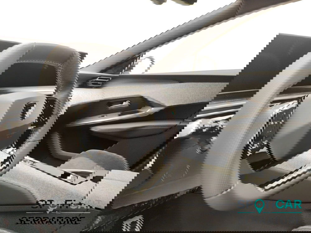 Peugeot 5008 nuova a Como (15)