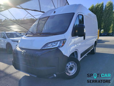 Peugeot Boxer Furgone 335 L2H2 2.2 bluehdi 140cv S&amp;S vetrato nuova a Erba