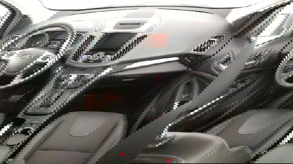 Ford Kuga usata a Roma (9)