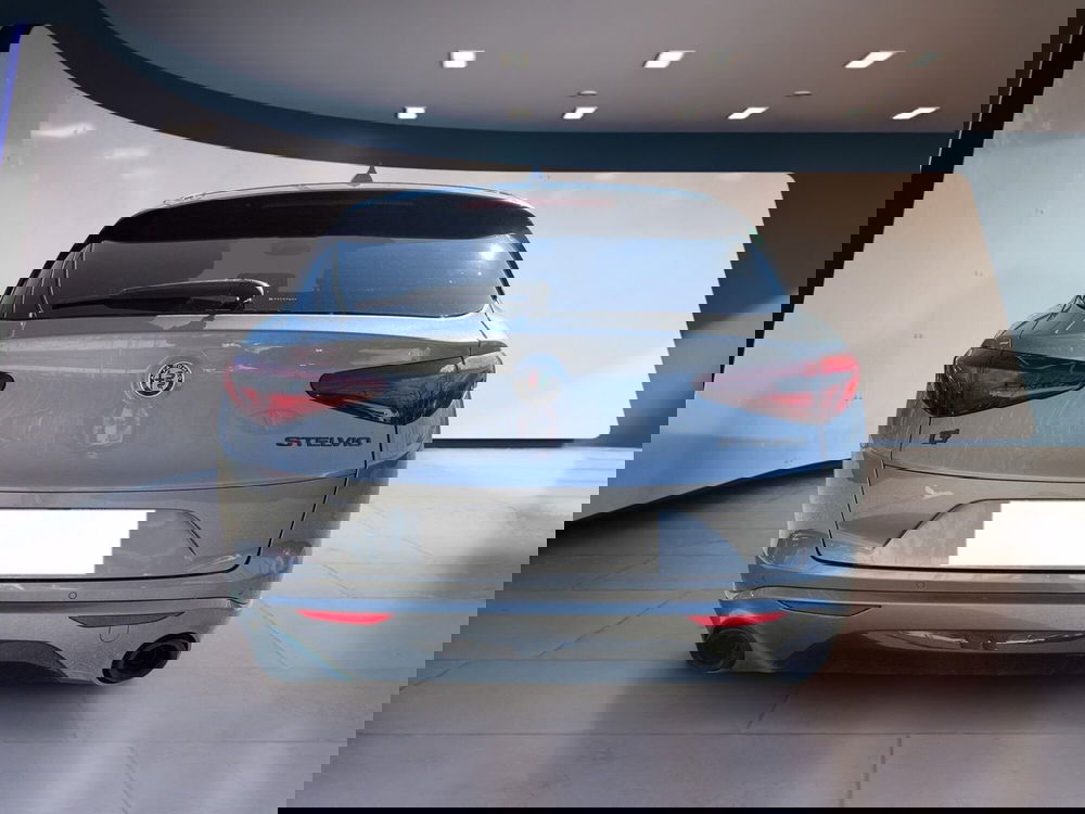 Alfa Romeo Stelvio usata a Torino (6)