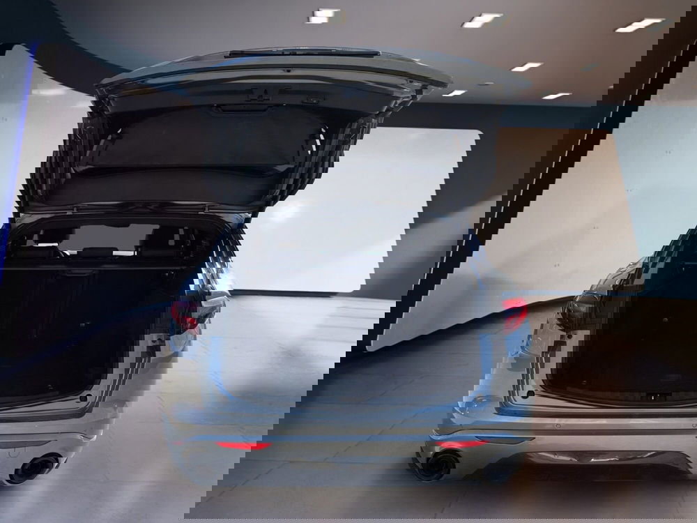 Alfa Romeo Stelvio usata a Torino (7)