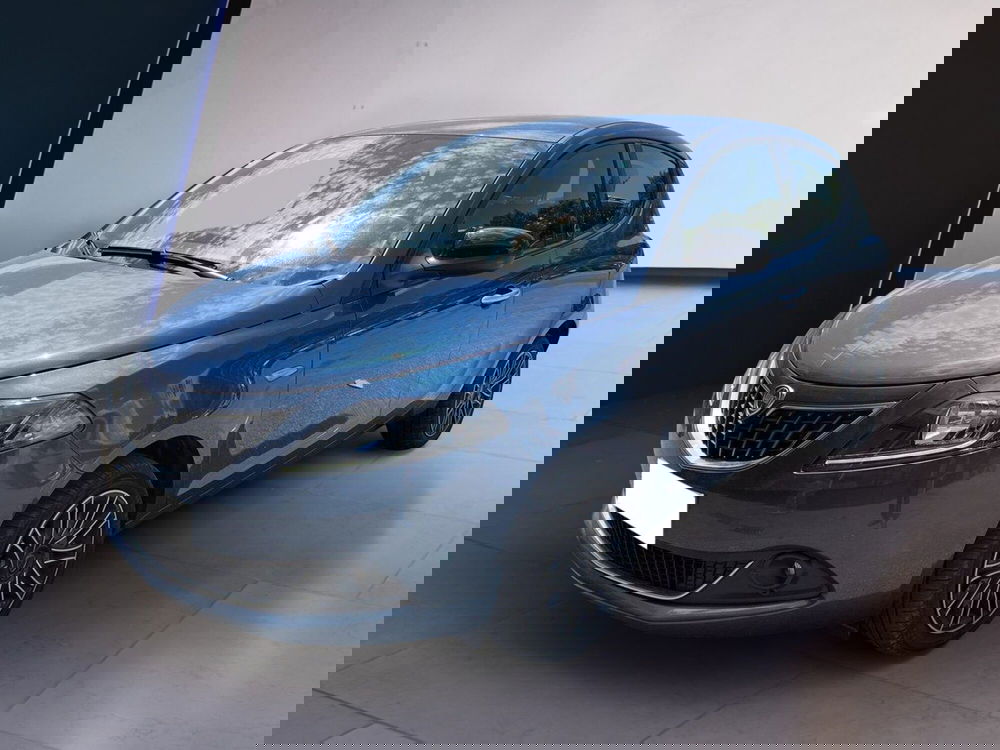 Lancia Ypsilon usata a Torino (2)