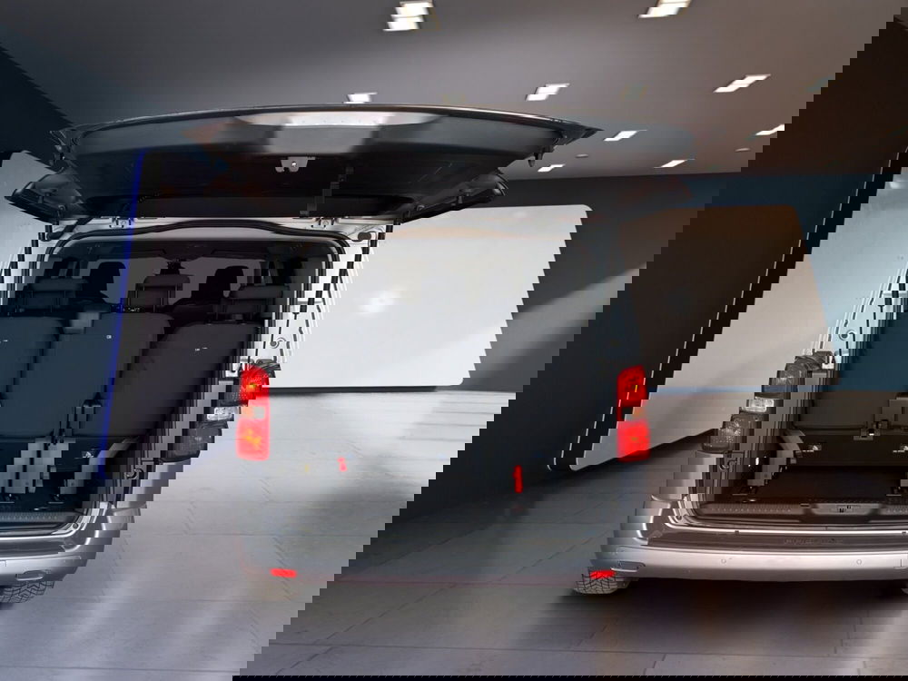 Toyota Proace Verso usata a Torino (7)