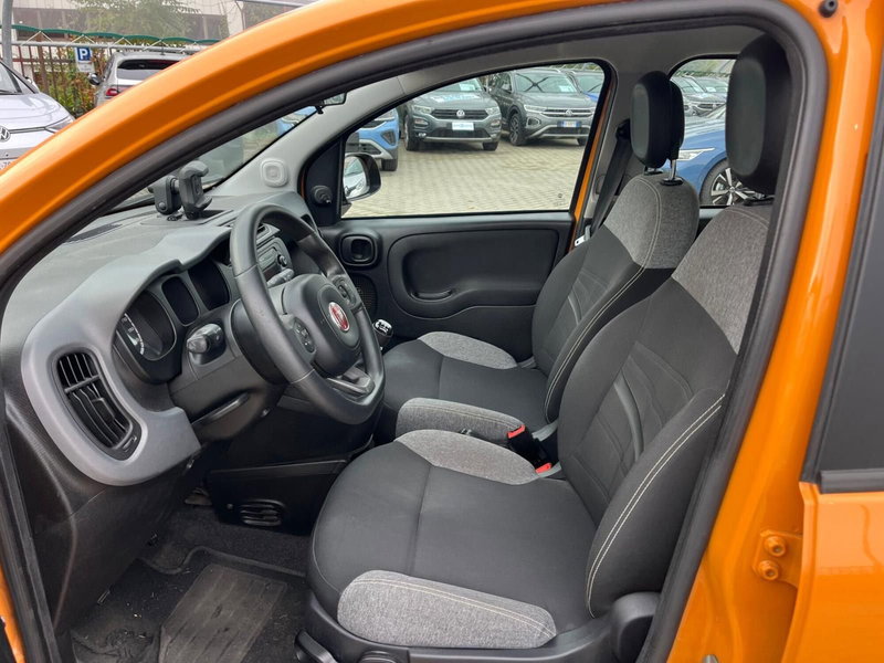 Fiat Panda Cross usata a Milano (11)