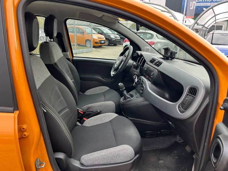 Fiat Panda Cross usata a Milano (12)