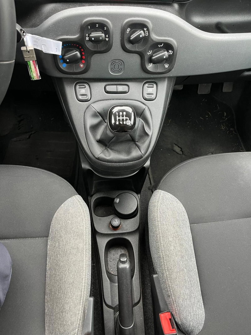 Fiat Panda Cross usata a Milano (17)