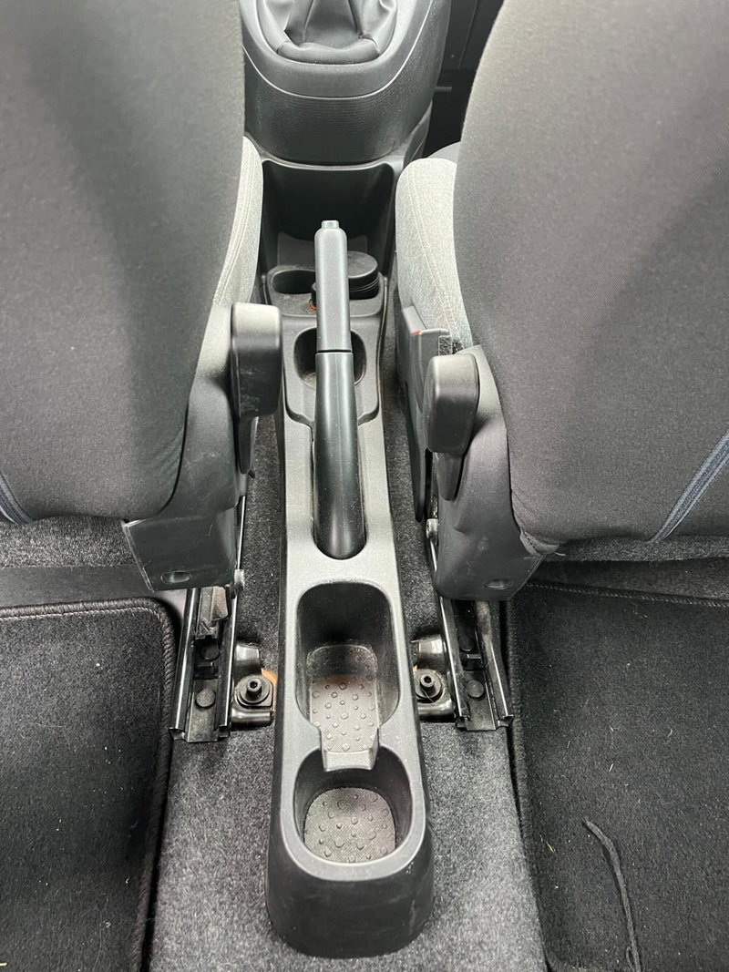 Fiat Panda Cross usata a Milano (19)