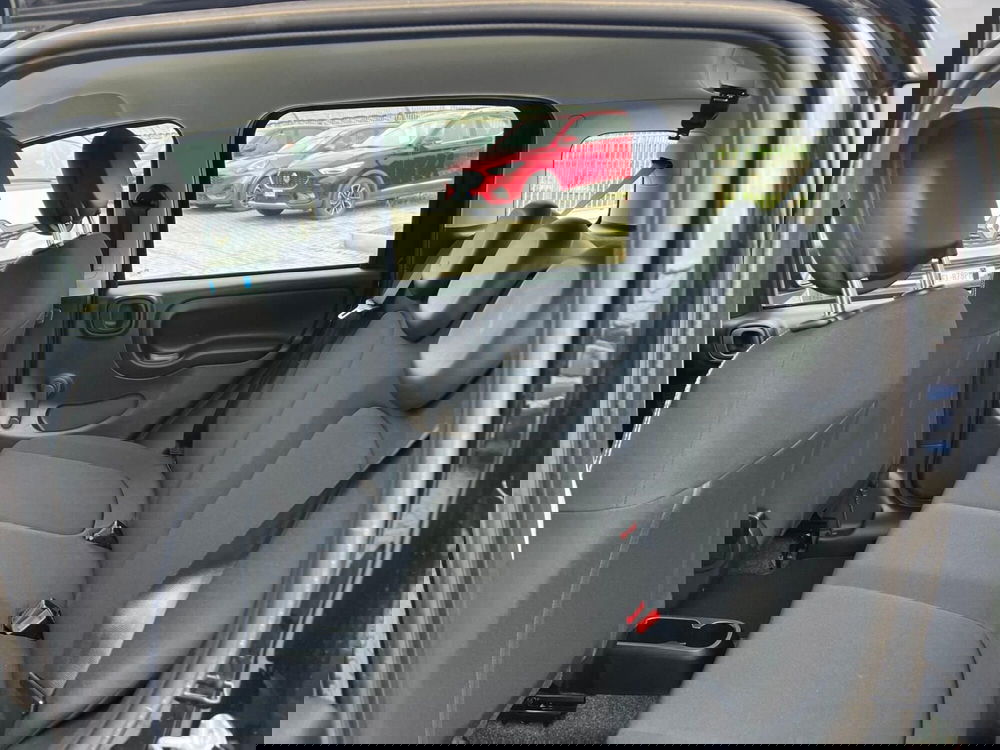 Fiat Panda Cross nuova a Milano (13)