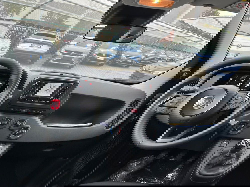 Fiat Panda Cross nuova a Milano (14)