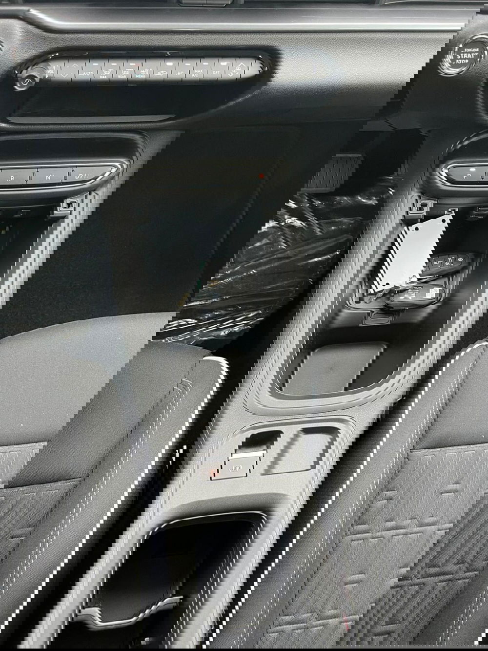 Fiat 600 nuova a Milano (17)