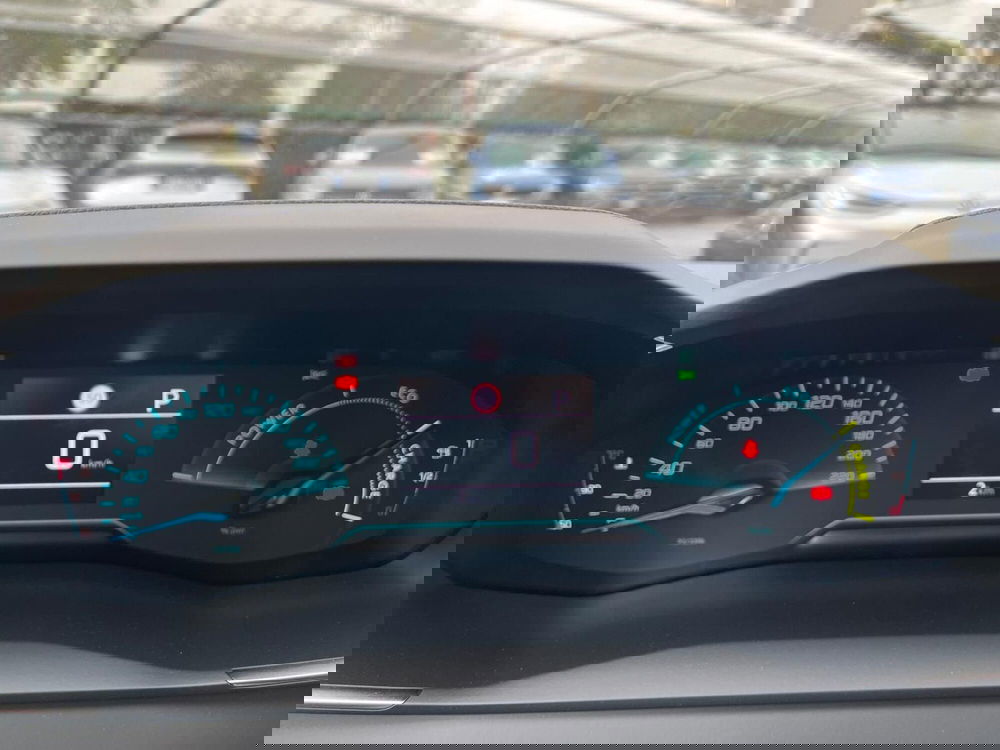 Peugeot 208 nuova a Milano (18)