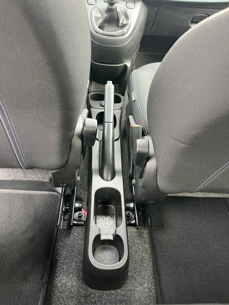 Fiat Panda Cross usata a Milano (19)