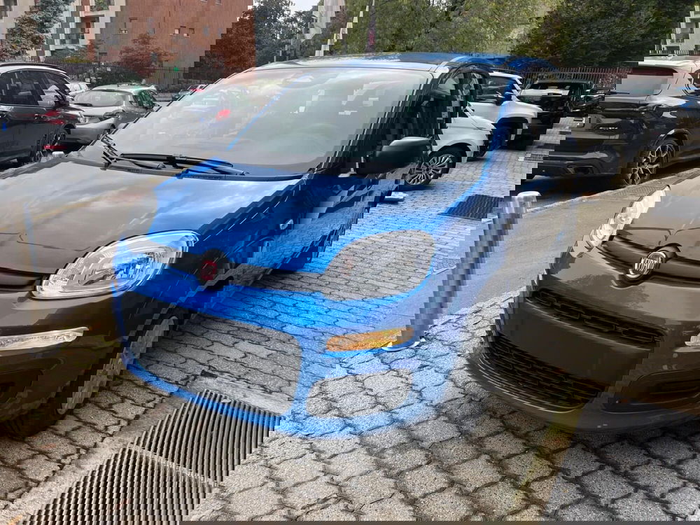 Fiat Panda Cross nuova a Milano