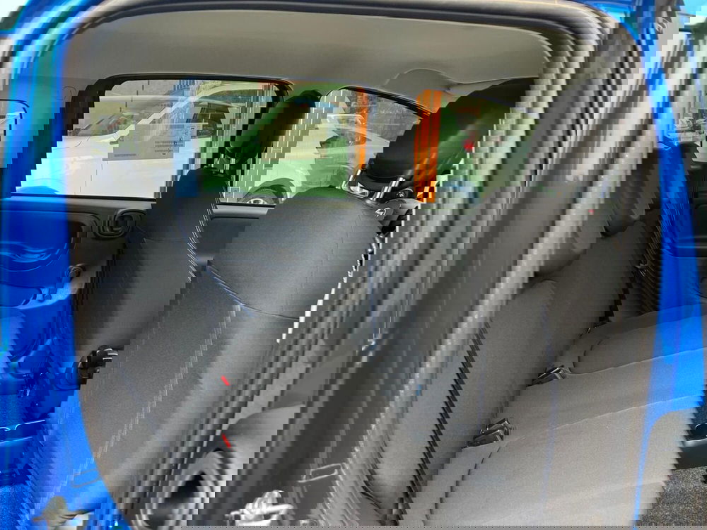 Fiat Panda Cross nuova a Milano (14)