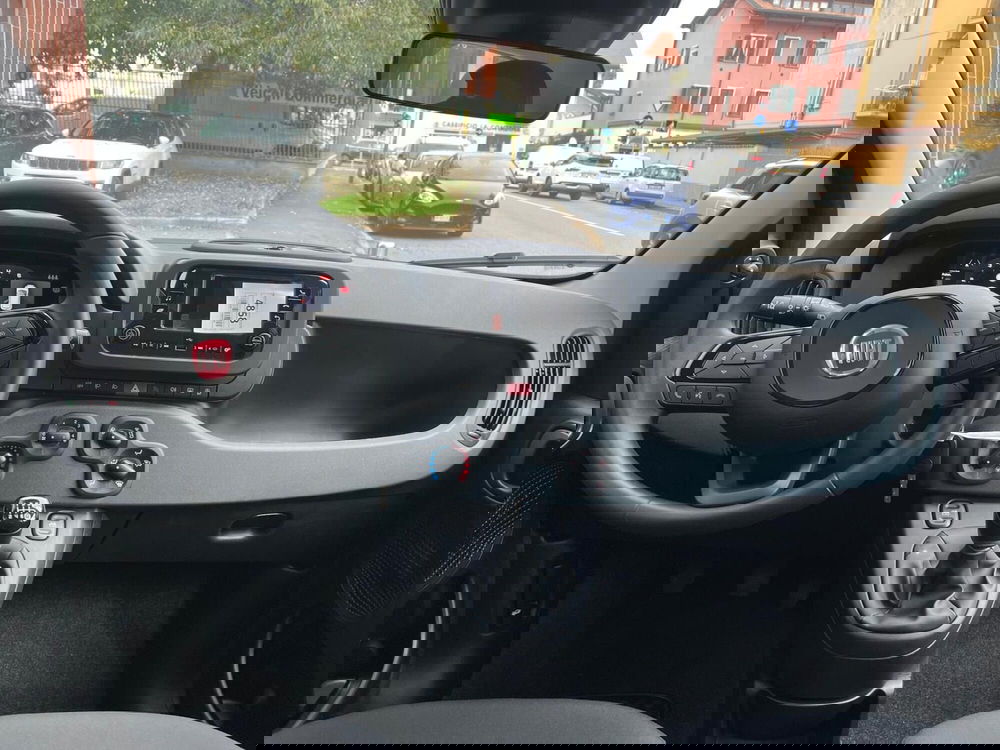 Fiat Panda Cross nuova a Milano (15)