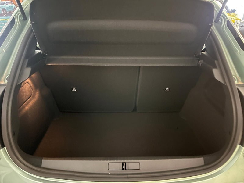 Lancia Ypsilon nuova a Milano (10)